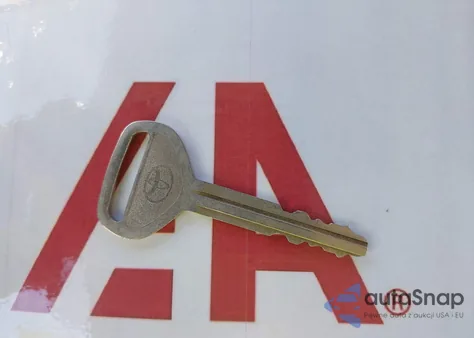 2004 Toyota Corolla Le from USA, damaged, VIN JTDBR38E842036268